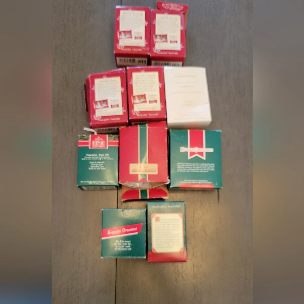 Lot Of 10 Assorted Christmas Ornaments